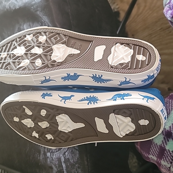 Converse - Picture 6 of 6